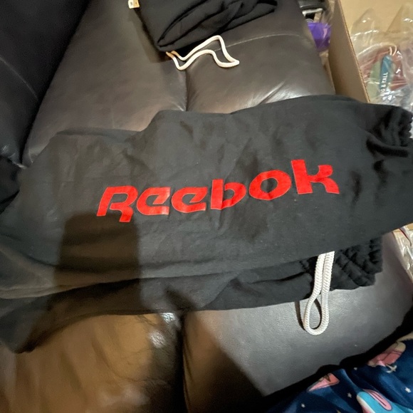 Reebok Black Sweatpants with Red Logo 2XL - Picture 3 of 12